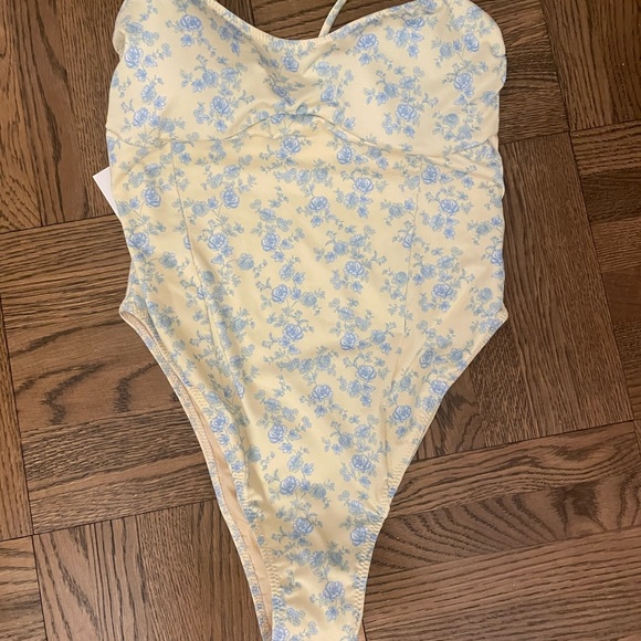 YLLW the label: STEVIE ONE PIECE BUTTER TOILE. - Picture 5 of 6